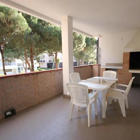 In Mit Terrasse, Garten Und Grill